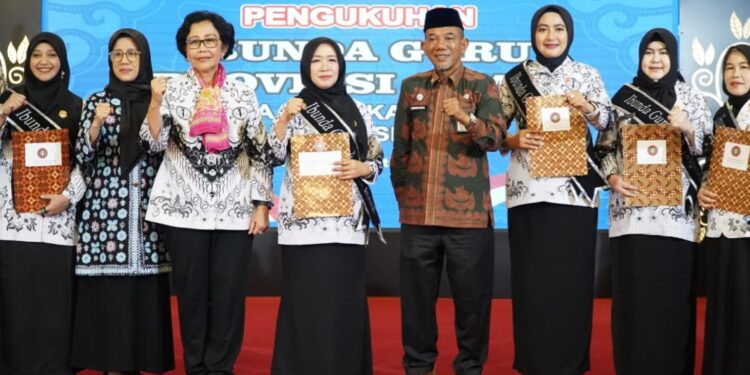 Hj. Hesti Haris: Ibunda Guru Pilar Moral Pendidikan Holistik di Provinsi Jambi