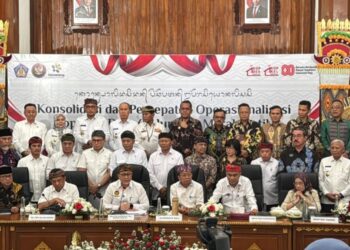 Hadiri Rapat Konsolidasi Nasional di Bali, Gubernur Al Haris Sampaikan Saran dan Usulan Kepada Beberapa Menteri