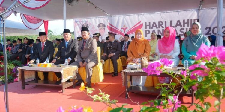 Pimpinan DPRD Tanjab Barat Hadiri Upacara Hari Lahir Pancasila 2025