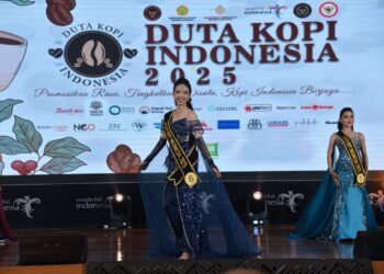 DINDA GUSTI SABILLA DARI JAMBI RAIH DUA GELAR SEKALIGUS DI AJANG DUTA KOPI INDONESIA 2025