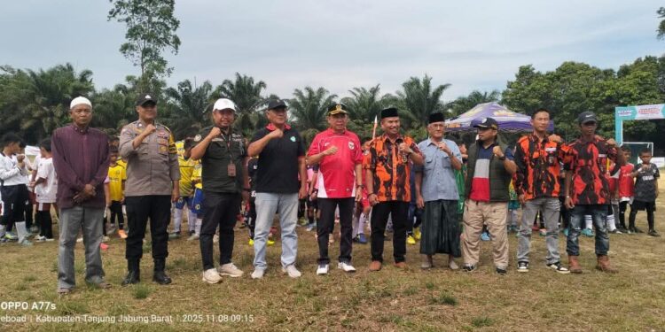 Ketua DPRD Tanjab Barat Hadiri Pembukaan Open Tournament Sepakbola Pemuda Pancasila