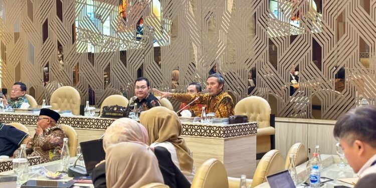 Didesak Edi Purwanto, Menteri Transmigrasi Pastikan Penyelesaian Gambut Jaya Akhir Tahun Selesai