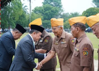 Refleksi Hari Pahlawan: Gubernur Al Haris Tekankan Pendidikan dan Persatuan Bangsa