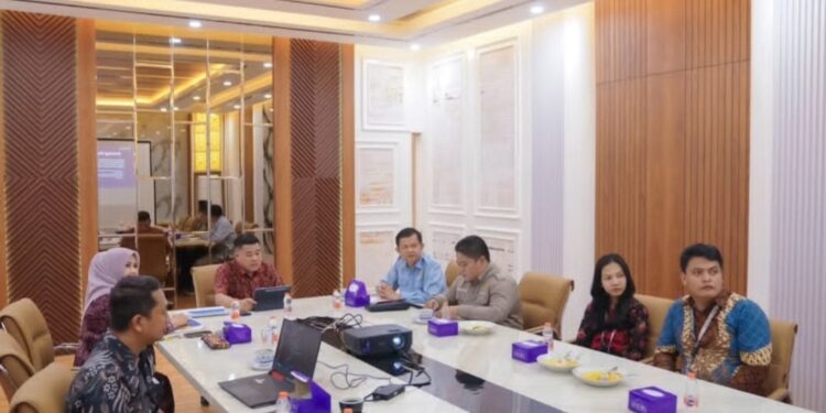 Kadis PUPR Terima Tim Visitasi Monev KI Jambi, Bahas Keterbukaan Informasi Publik