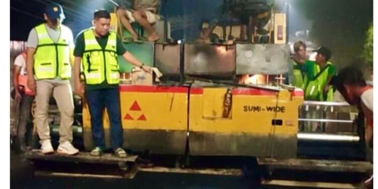 Kadis PUPR Jambi Pantau Langsung Perbaikan Jalan Rusak di Pasar Talang Banjar