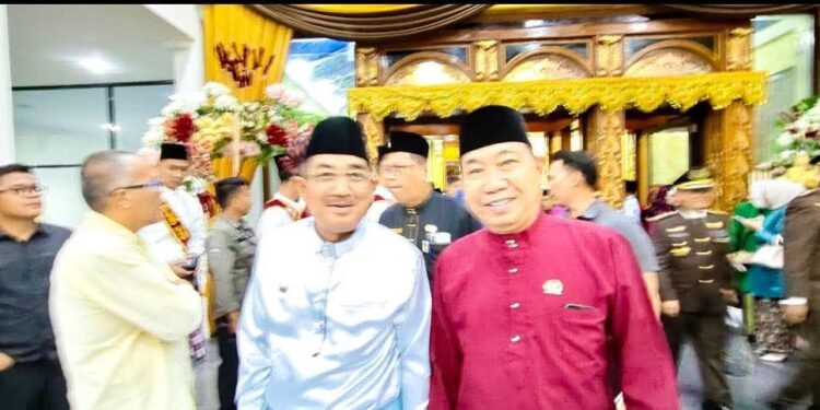 Ketua DPRD Tanjab Barat Hadiri Rapat Paripurna HUT ke-69 Provinsi Jambi di DPRD Provinsi