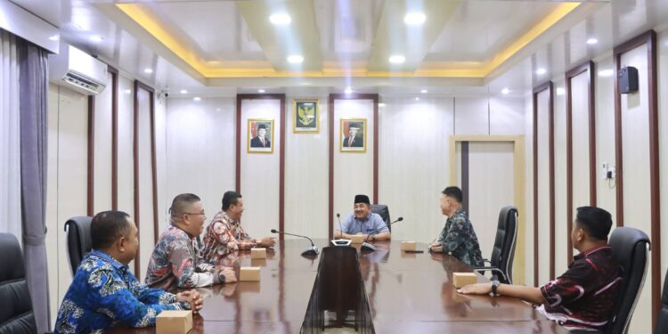 Sinergi Jadi Sorotan, Ketua Komisi III DPRD Tanjab Barat Hadiri May Day 2026