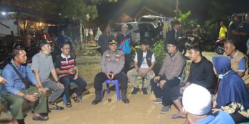 Bupati dan Anggota DPRD, Lukas Cholikul R Tinjau Dampak Kebakaran Teluk Nilau, Fokus Pemulihan Warga