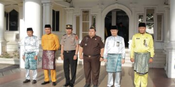 DPRD Tanjab Barat Komit Perkuat Pendidikan, Hamdani Hadiri Upacara Hardiknas 2026