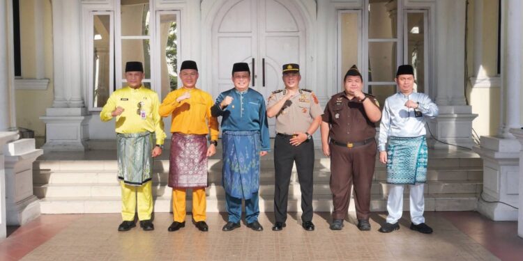 Upacara Hardiknas 2026 Berlangsung Khidmat, Katamso Tekankan Pemerataan Pendidikan