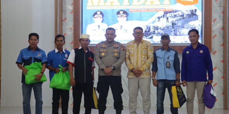 Sinergi Jadi Kunci, Kapolres Tanjab Barat Soroti Makna May Day 2026