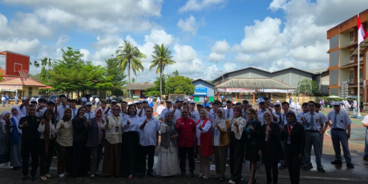 Srikandi DPD KAI Jambi Beri Pemahaman Hukum Anti Bullying dan Narkoba di SMA dan SMK Yadika Jambi