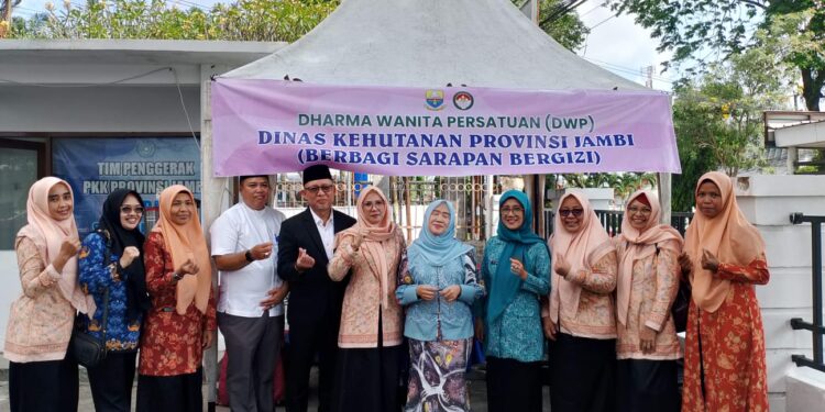Hesnidar Haris Ajak Warga Jambi Perbanyak Shalawat Lewat Program Rabu Berkah