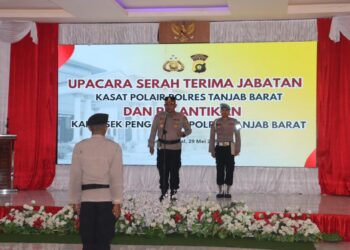 Polres Tanjab Barat Perkuat Kinerja Lewat Sertijab Kasat Polairud dan Kapolsek Pengabuan