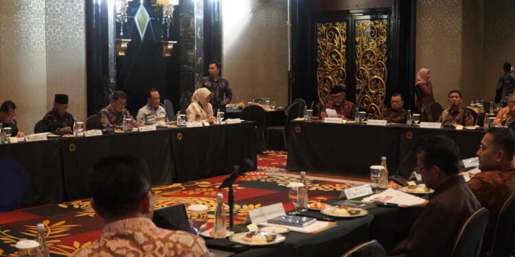 Wabup Katamso Dorong Bank Jambi Lebih Profesional dan Kompetitif Melalui Forum RUPS