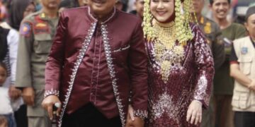 Pawai Budaya Tanjab Barat Meriah, Ribuan Warga Tumpah Ruah Saksikan Ragam Budaya Nusantara