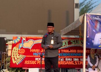 105 Grup Ramaikan Pawai Budaya dan Pembangunan Tanjab Barat, Sekda Hermansyah Resmi Lepas Peserta