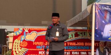 105 Grup Ramaikan Pawai Budaya dan Pembangunan Tanjab Barat, Sekda Hermansyah Resmi Lepas Peserta
